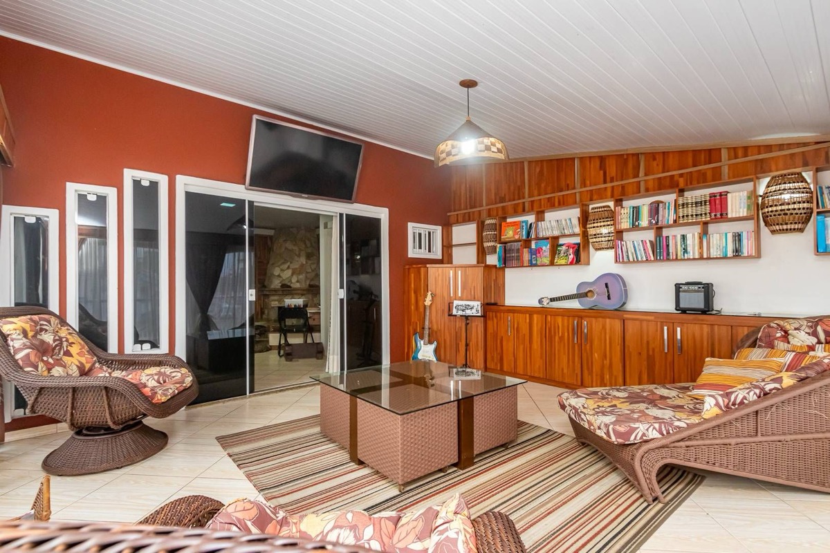 Casa com piscina e spa na Vila Real, foto 3 de 93