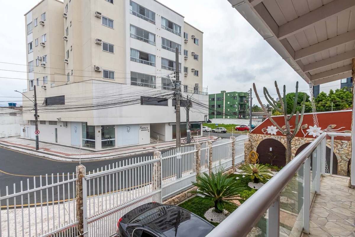 Casa com piscina e spa na Vila Real, foto 9 de 93