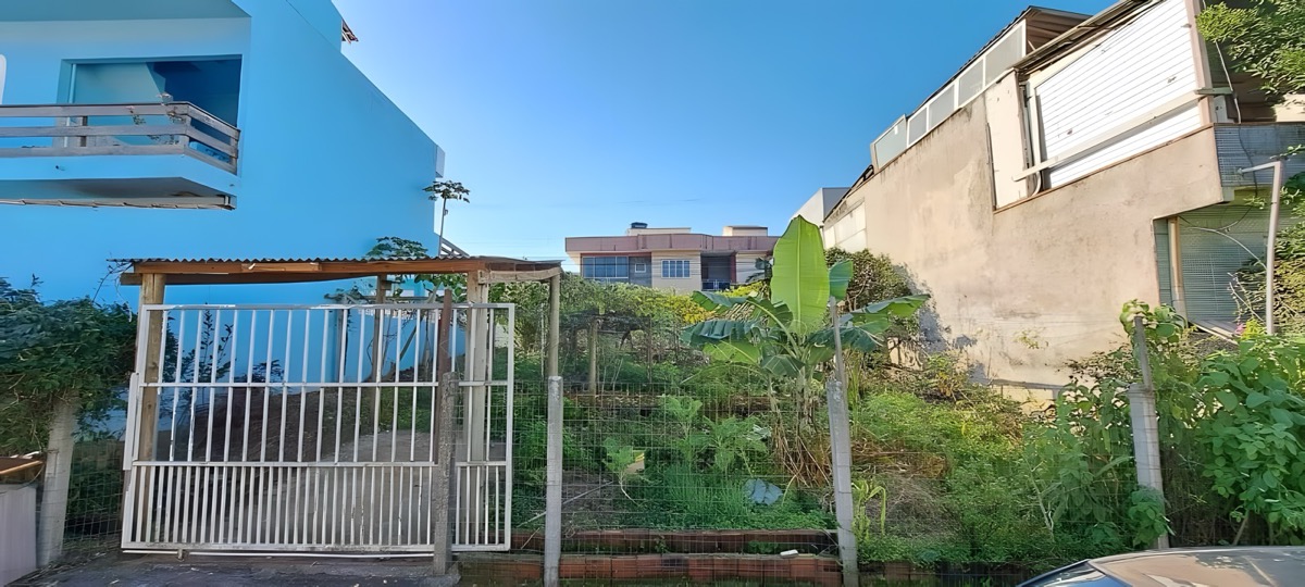 Terrenos: Terreno com frente para duas ruas nos Nações