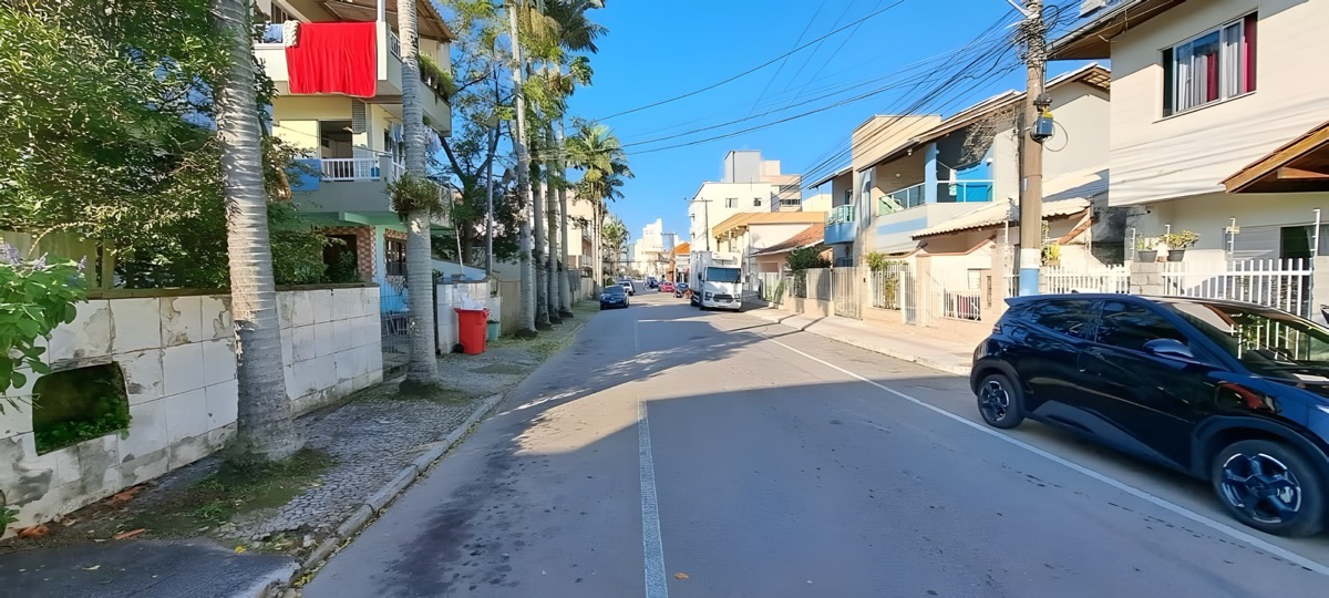 Terreno com frente para duas ruas nos Nações, foto 3 de 6
