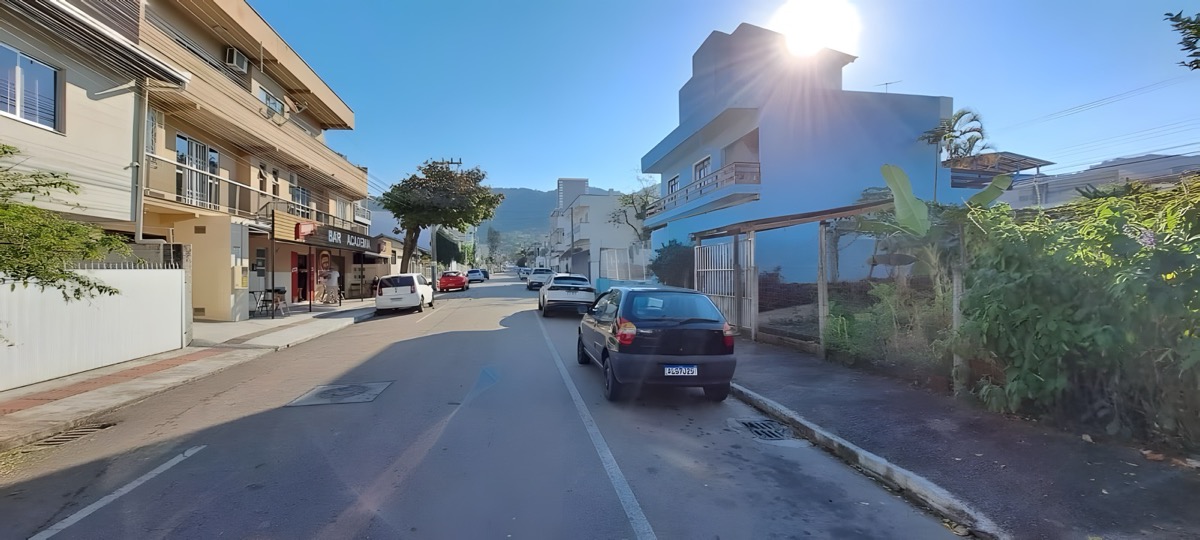 Terreno com frente para duas ruas nos Nações, foto 4 de 6
